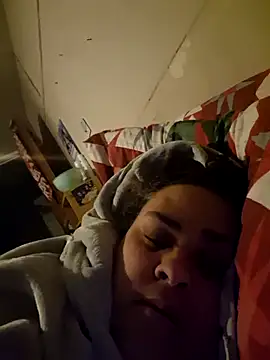 Snapshot of BigBusty_VoluptuousMilfX chatting on November 18, 2025, 8:34 pm BigBusty VoluptuousMilfX online show from November 18, 2025, 8:34 pm