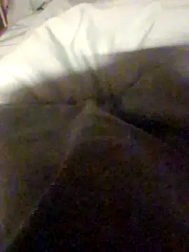 Ersie77 online show from November 5, 2025, 4:15 am