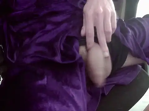 Batboy94 online show from November 14, 2025, 8:01 pm