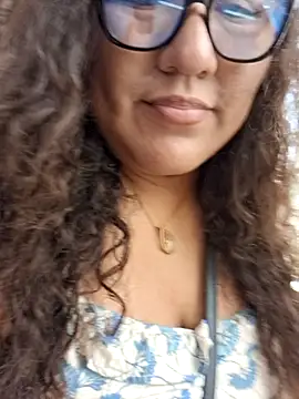 Snapshot of sol093 chatting on April 15, 2026, 4:44 pm sol093 online show from April 15, 2026, 4:44 pm