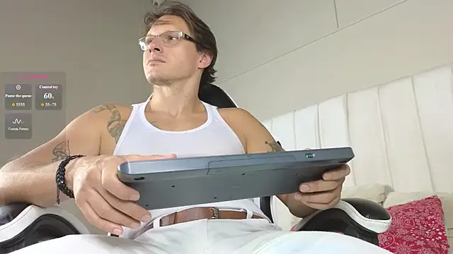 Snapshot of Justin_valverde chatting on February 5, 2026, 8:04 pm Justin valverde online show from February 5, 2026, 8:04 pm