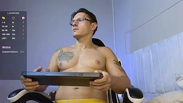 Justin valverde online show from November 2, 2025, 2:49 am