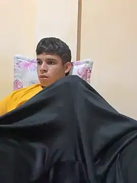 Snapshot of Michael_black01 chatting on February 26, 2026, 11:38 pm Michael black01 online show from February 26, 2026, 11:38 pm