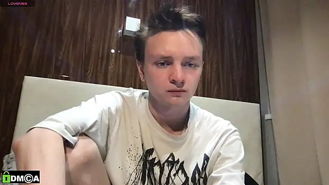 Logan mett online show from November 19, 2025, 3:45 pm