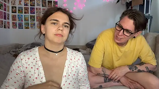 Snapshot of live_sexy chatting on May 19, 2026, 7:37 am live sexy online show from May 19, 2026, 7:37 am
