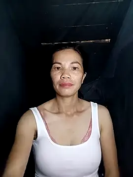 Snapshot of Style-lee chatting on October 30, 2025, 12:20 am Style-lee online show from October 30, 2025, 12:20 am