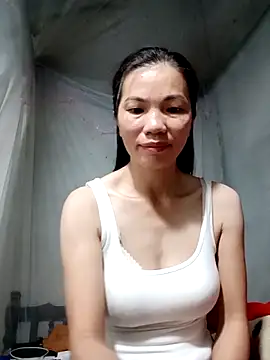 Snapshot of Style-lee chatting on December 3, 2025, 12:23 am Style-lee online show from December 3, 2025, 12:23 am