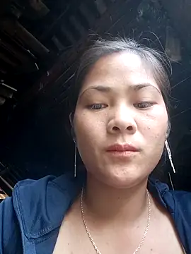 Snapshot of Lyssa-a chatting on April 5, 2026, 6:20 am Lyssa-a online show from April 5, 2026, 6:20 am