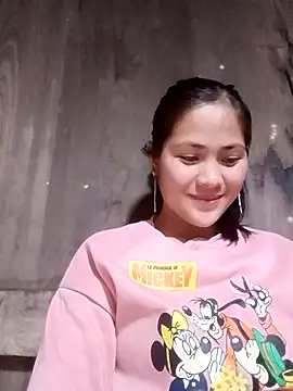 Snapshot of Lyssa-a chatting on February 7, 2026, 9:17 am Lyssa-a online show from February 7, 2026, 9:17 am