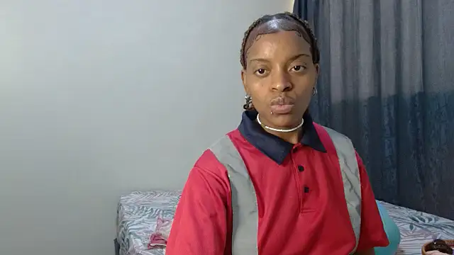 Snapshot of fifiqueen25 chatting on March 24, 2026, 9:42 am fifiqueen25 online show from March 24, 2026, 9:42 am