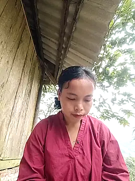 Nguyet2k4 online show from November 22, 2025, 4:22 am