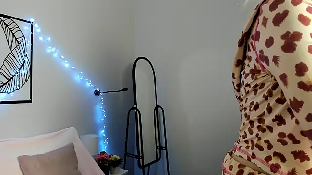 AdeleSilver online show from November 12, 2025, 2:15 am