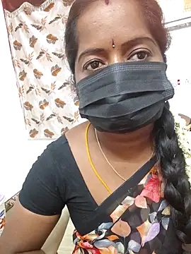 Snapshot of Tamil_Ponnu_Riya chatting on May 18, 2026, 6:01 pm Tamil Ponnu Riya online show from May 18, 2026, 6:01 pm