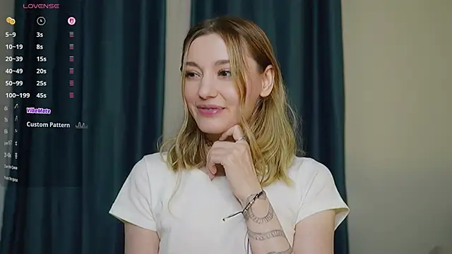 Snapshot of StarryMary chatting on November 2, 2025, 9:09 pm StarryMary online show from November 2, 2025, 9:09 pm