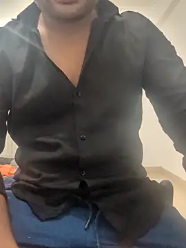 Snapshot of Akki19989 chatting on October 15, 2025, 12:35 pm Akki19989 online show from October 15, 2025, 12:35 pm