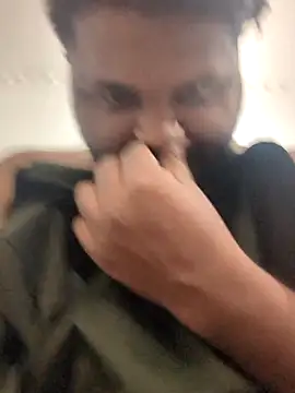 Snapshot of Akki19989 chatting on November 3, 2025, 7:39 pm Akki19989 online show from November 3, 2025, 7:39 pm