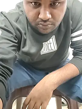 Snapshot of Akki19989 chatting on November 10, 2025, 8:14 pm Akki19989 online show from November 10, 2025, 8:14 pm