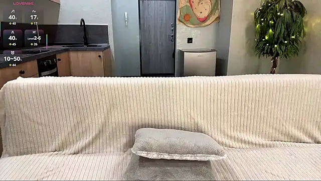 StephnieRecuparo online show from February 26, 2026, 2:06 pm