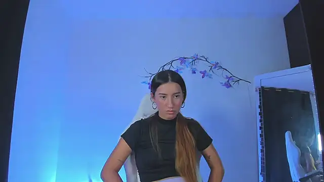 kittyrush  online show from February 4, 2026, 11:33 pm