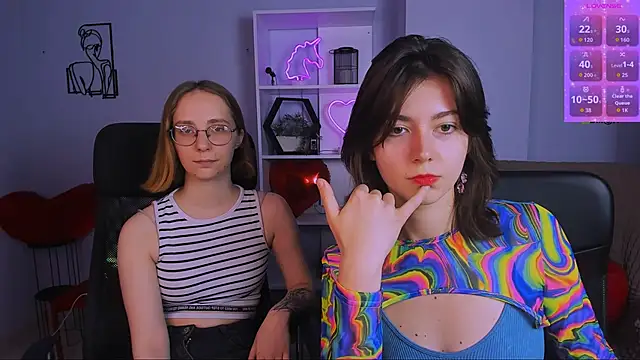 Snapshot of evalora_vei chatting on November 12, 2025, 1:15 pm evalora vei online show from November 12, 2025, 1:15 pm