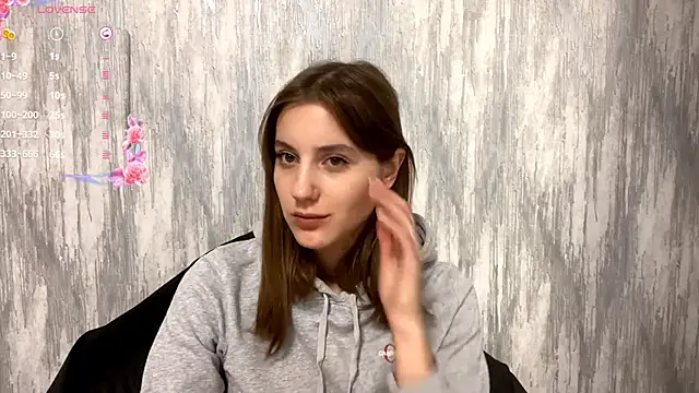 SuzyOlmos online show from December 2, 2025, 7:10 am