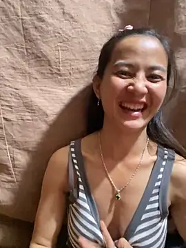 Miss-World00 online show from November 21, 2025, 5:17 am