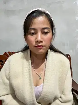 Miss-World00 online show from November 27, 2025, 1:44 pm