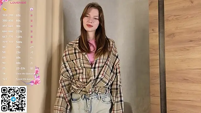 Snapshot of Erosyne chatting on November 25, 2025, 5:13 pm Erosyne online show from November 25, 2025, 5:13 pm