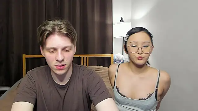 Blossomandbee online show from March 26, 2026, 11:02 pm