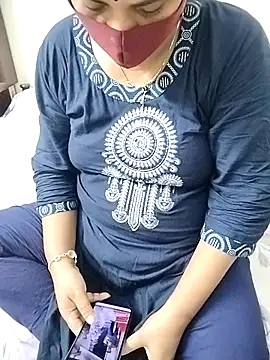 Hot Boude online show from October 21, 2025, 8:41 pm