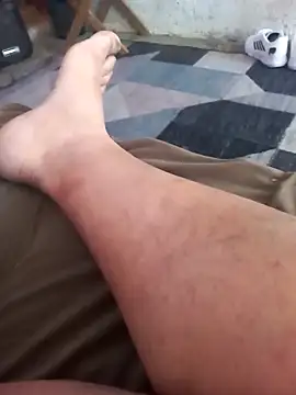 Motoboy100 online show from November 19, 2025, 11:32 am