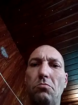 Snapshot of Pugz321 chatting on November 16, 2025, 4:56 pm Pugz321 online show from November 16, 2025, 4:56 pm