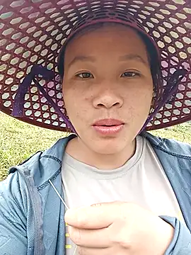 Snapshot of Mising5022 chatting on October 27, 2025, 5:41 am Mising5022 online show from October 27, 2025, 5:41 am