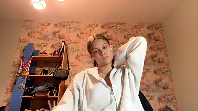 BelvaBeary online show from October 15, 2025, 1:41 pm