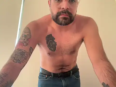 MARIOYH online show from March 10, 2026, 10:47 pm