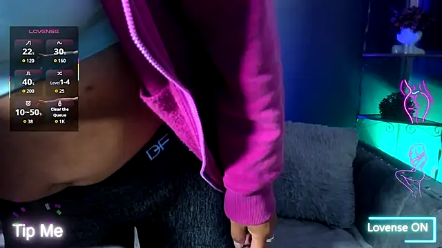 Snapshot of charlhot_ chatting on November 4, 2025, 12:31 pm charlhot online show from November 4, 2025, 12:31 pm