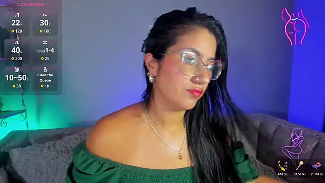 Snapshot of charlhot_ chatting on November 18, 2025, 12:41 pm charlhot online show from November 18, 2025, 12:41 pm