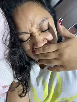 Snapshot of Techi0525 chatting on March 2, 2026, 12:11 am Techi0525 online show from March 2, 2026, 12:11 am