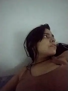 AriannaRose online show from November 25, 2025, 4:13 am