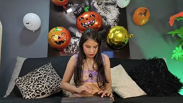 Snapshot of celestesecrett chatting on October 25, 2025, 7:14 pm celestesecrett online show from October 25, 2025, 7:14 pm