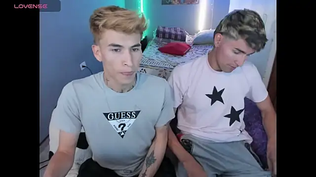 Snapshot of Latin_boysxxxx chatting on March 3, 2026, 2:18 am Latin boysxxxx online show from March 3, 2026, 2:18 am