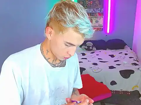 Latin boysxxxx online show from October 27, 2025, 2:56 am