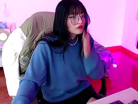 Isabella  666 online show from December 15, 2025, 3:45 am