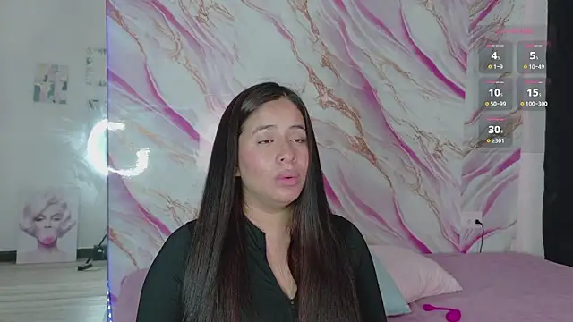 zoe longhair online show from February 12, 2026, 6:51 pm