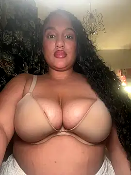 CocoRaexx online show from December 19, 2025, 2:59 am