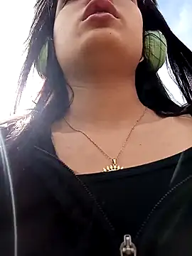 Snapshot of Arianaa_Toro chatting on November 11, 2025, 1:39 pm Arianaa Toro online show from November 11, 2025, 1:39 pm