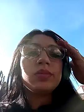 Snapshot of Arianaa_Toro chatting on November 12, 2025, 1:15 pm Arianaa Toro online show from November 12, 2025, 1:15 pm