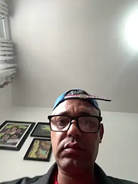 pablorafas online show from October 21, 2025, 6:18 pm