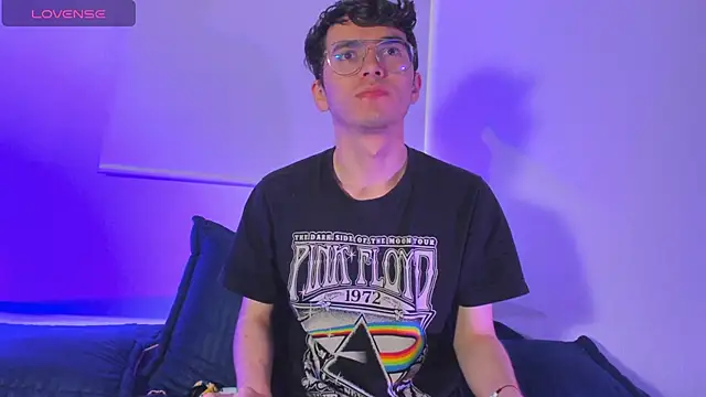 dani angel dark online show from January 9, 2026, 9:33 pm