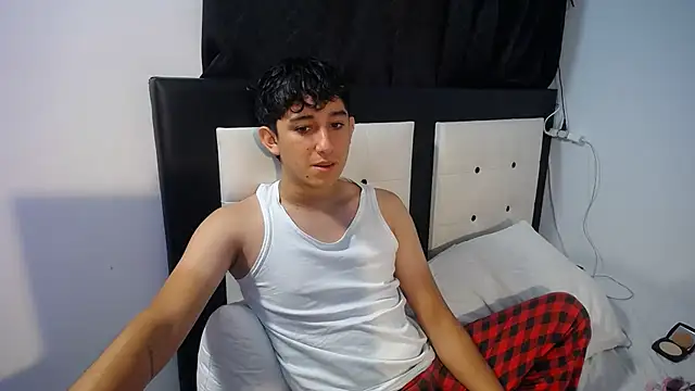 Snapshot of Dravith_Valery chatting on February 13, 2026, 4:34 am Dravith Valery online show from February 13, 2026, 4:34 am